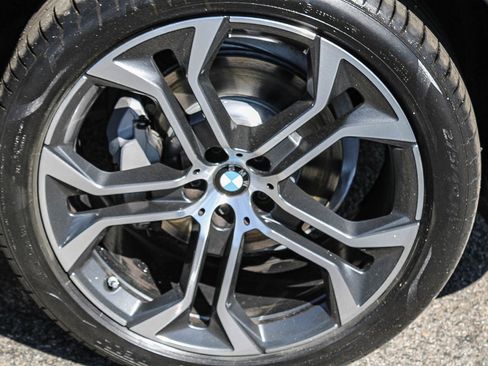 Used 2023 BMW X5 xDrive40i w/ Parking Assistance Package image 10