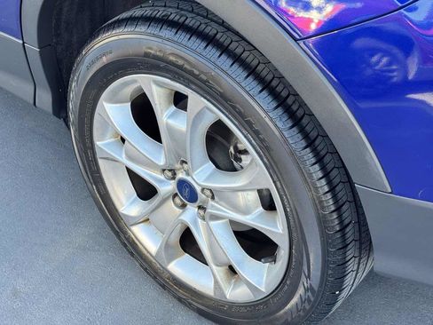Used 2015 Ford Escape Titanium w/ Equipment Group 301A AWD/4WD image 23