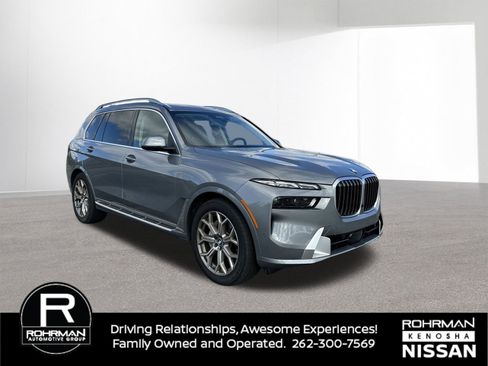 Used 2025 BMW X7 xDrive40i image 3