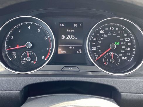 Used 2021 Volkswagen Golf 4-Door image 18