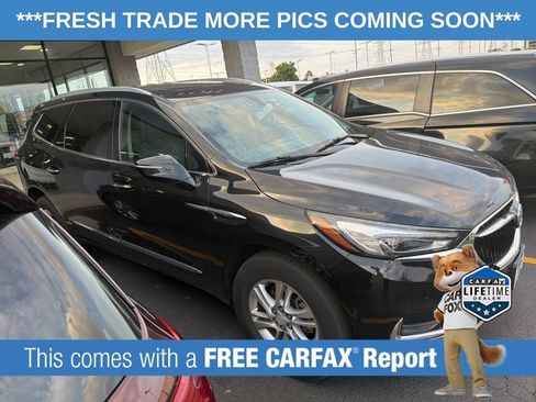 Used 2018 Buick Enclave Essence FWD image 3