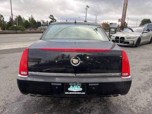 Used 2007 Cadillac DTS Luxury I w/ Sun And Sound Package image 5