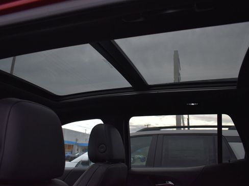 New 2026 Chevrolet Equinox RS w/ LPO, Floor Liner Package image 17