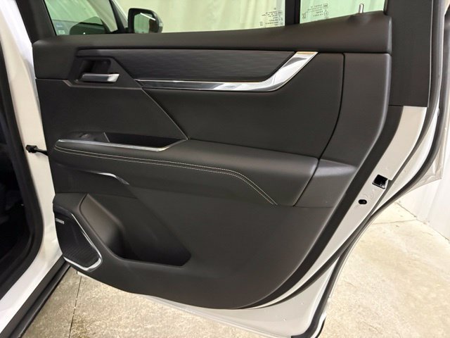 Used 2024 GMC Acadia Elevation w/ LPO, Floor Liner Package FWD image 22