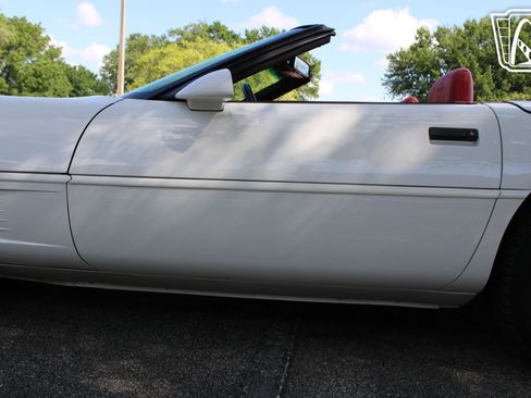 Used 1995 Chevrolet Corvette Convertible RWD image 29