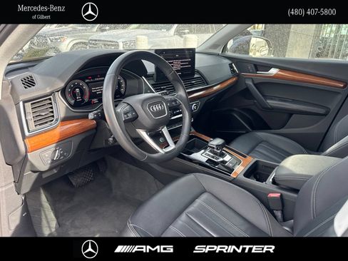 Used 2022 Audi Q5 2.0T Premium Plus w/ Premium Plus Package AWD/4WD image 9