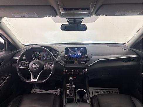 Used 2023 Nissan Altima 2.5 SR FWD image 39