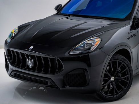 Used 2023 Maserati Grecale Modena AWD/4WD image 4