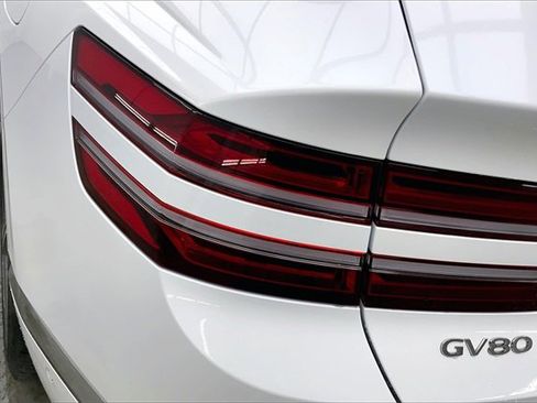 Used 2025 Genesis GV80 3.5T Prestige image 16