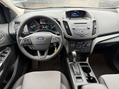 Used 2017 Ford Escape SE FWD image 14