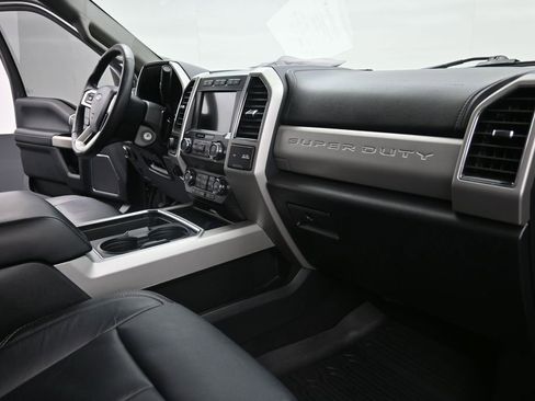 Used 2020 Ford F250 Lariat w/ Lariat Value Package AWD/4WD image 16