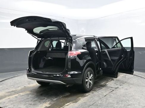 Used 2018 Toyota RAV4 XLE image 42