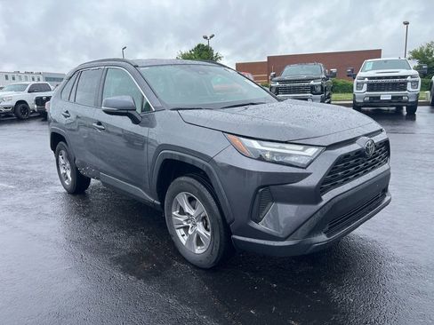 Used 2023 Toyota RAV4 XLE AWD/4WD image 2