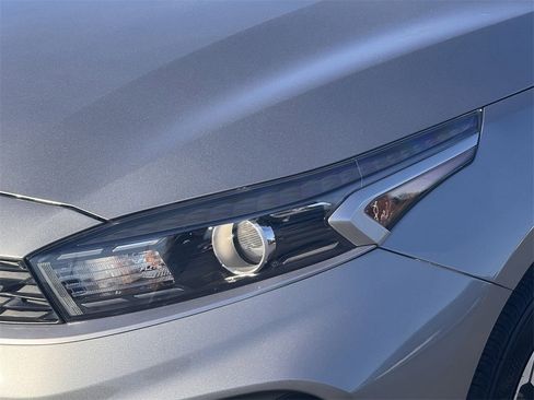 Used 2023 Kia Forte LXS image 10
