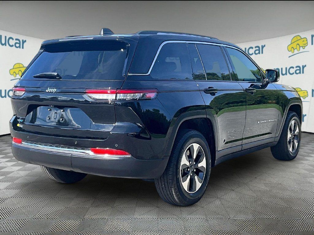 Used 2023 Jeep Grand Cherokee 4WD 4xe image 6