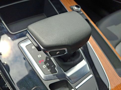 Used 2023 Audi Q5 2.0T Premium Plus w/ Premium Plus Package AWD/4WD image 18