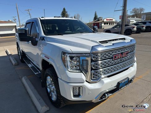 Used 2021 GMC Sierra 2500 Denali w/ Denali Ultimate Package AWD/4WD image 4