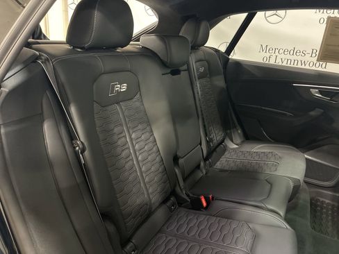 Used 2025 Audi RS Q8 performance image 24