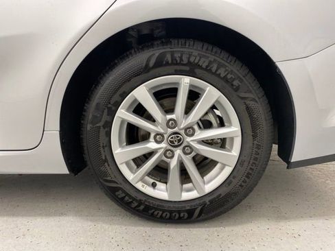 Used 2025 Toyota Camry LE image 10