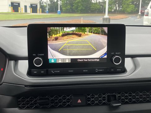 Certified 2023 Honda Accord LX image 27