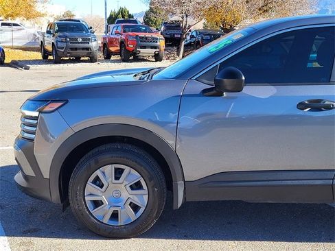 Used 2025 Nissan Kicks S image 8