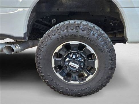 Used 2025 Ford F250 Platinum w/ Tremor Off-Road Package AWD/4WD image 19