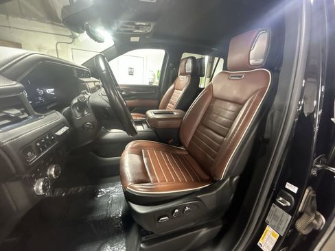 Used 2023 GMC Yukon Denali Ultimate AWD/4WD image 20