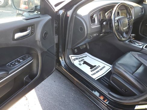 Used 2022 Dodge Charger SXT w/ Leather Interior Group image 13