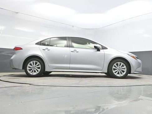 Used 2024 Toyota Corolla LE w/ LE Convenience Package FWD image 40