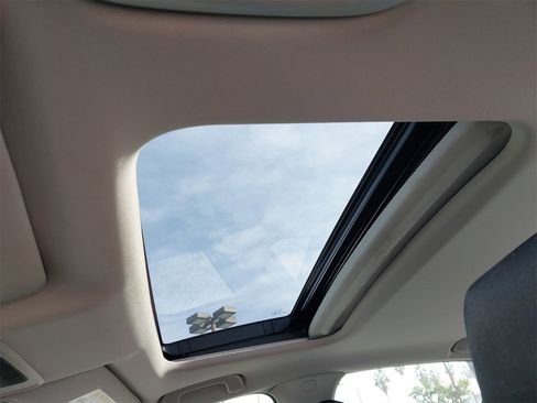 Certified 2023 Honda Civic EX image 30