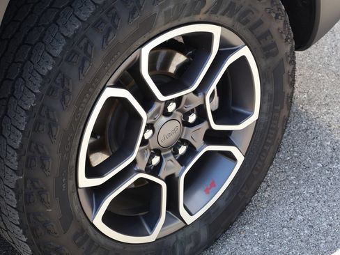 Used 2022 Jeep Grand Cherokee Trailhawk AWD/4WD image 43