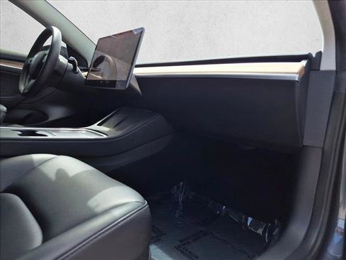 Used 2023 Tesla Model 3 Standard Range RWD image 21