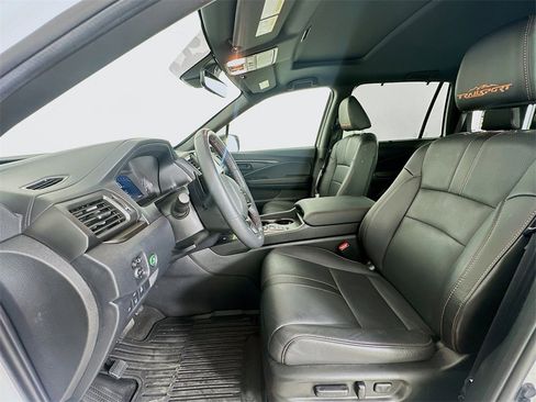Used 2025 Honda Passport TrailSport image 22