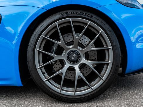 Used 2025 Porsche 718 Cayman GT4 RS RWD image 7