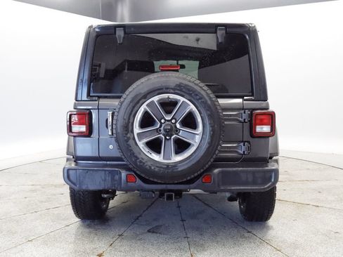 Certified 2019 Jeep Wrangler Unlimited Sahara AWD/4WD image 4