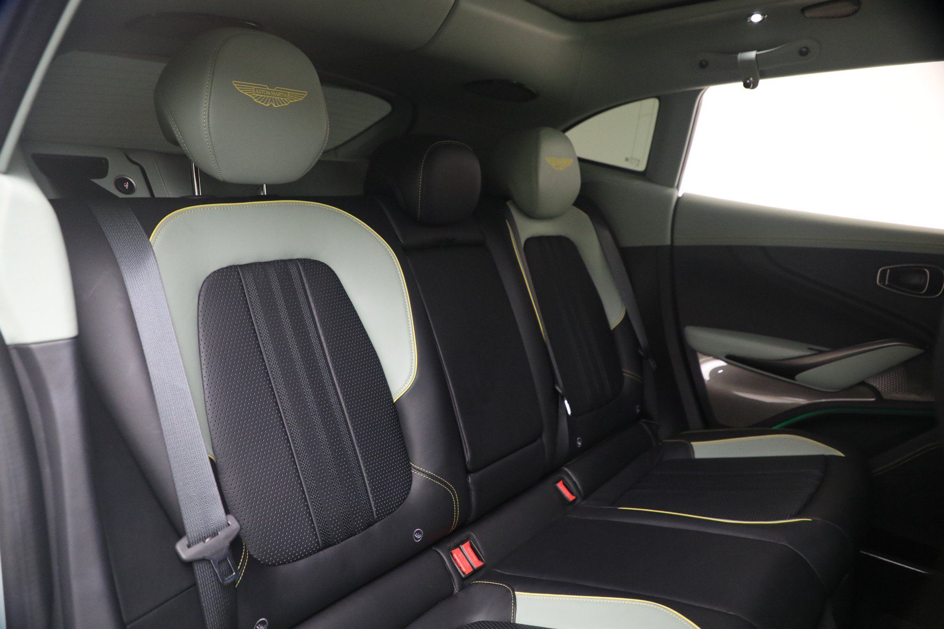 Used 2025 Aston Martin DBX 707 AWD/4WD image 26