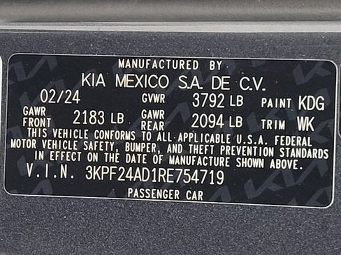 Used 2024 Kia Forte LXS FWD image 33