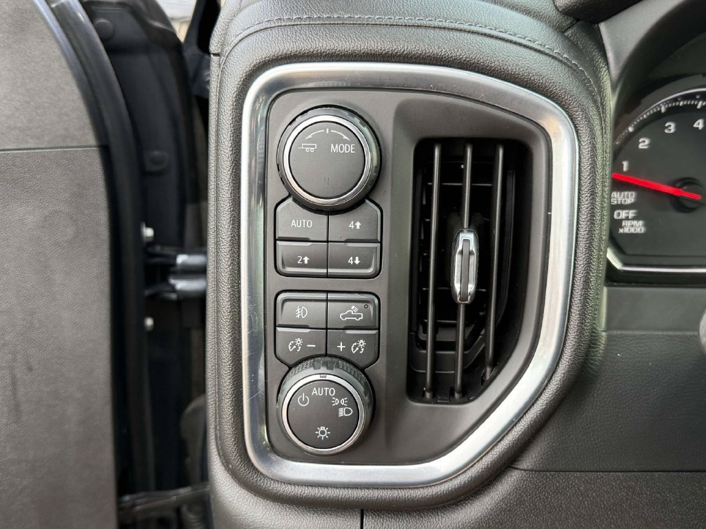 Used 2020 Chevrolet Silverado 1500 RST w/ All-Star Edition AWD/4WD image 27