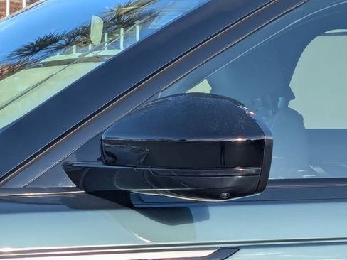 New 2026 Land Rover Range Rover Velar S image 11