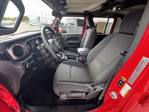 Used 2020 Jeep Gladiator Sport w/ Quick Order Package 24S image 33