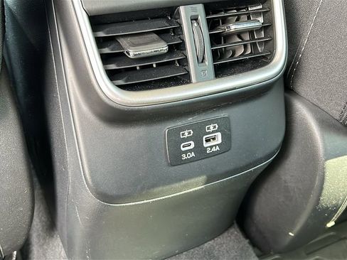 Used 2023 Subaru Outback Premium image 24