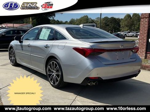 Used 2019 Toyota Avalon Touring w/ Advanced Safety Package image 5