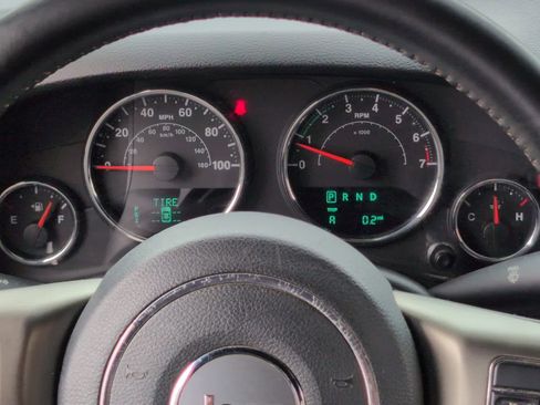 Used 2018 Jeep Wrangler Unlimited Sport image 21