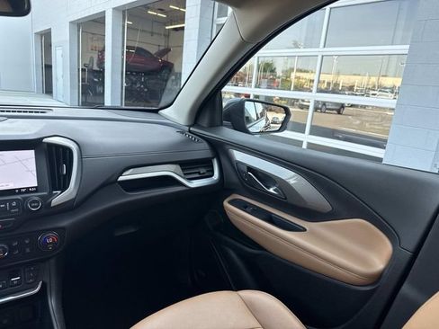 Used 2018 GMC Terrain SLT w/ Preferred Package AWD/4WD image 31
