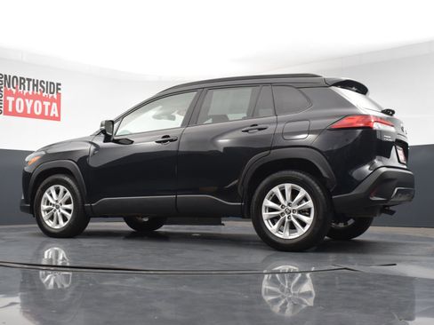 Used 2023 Toyota Corolla Cross LE image 26