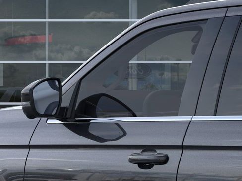 New 2026 Ford Expedition Active image 20