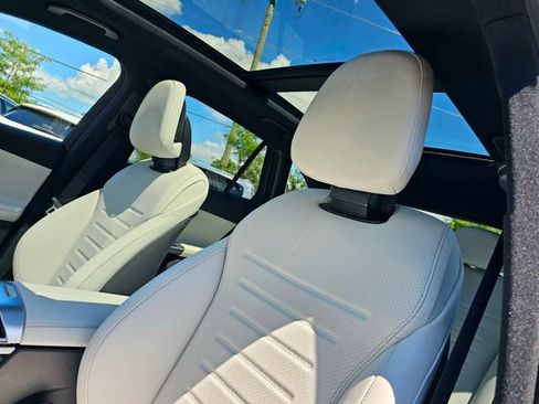 New 2026 Mercedes-Benz GLC 300 4MATIC image 18