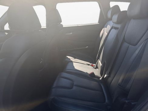 Used 2019 Hyundai Santa Fe Limited AWD/4WD image 16