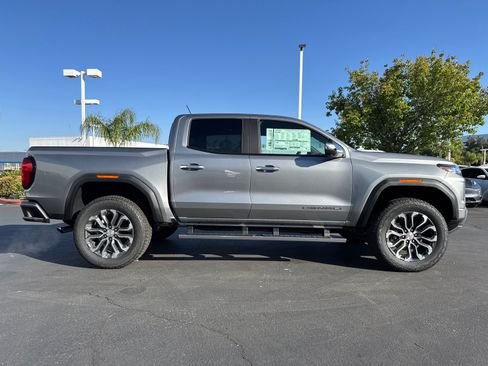 Used 2026 GMC Canyon Denali AWD/4WD image 7
