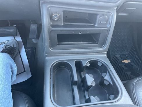 Used 2004 Chevrolet Avalanche Z71 w/ Sun And Sound Package image 15